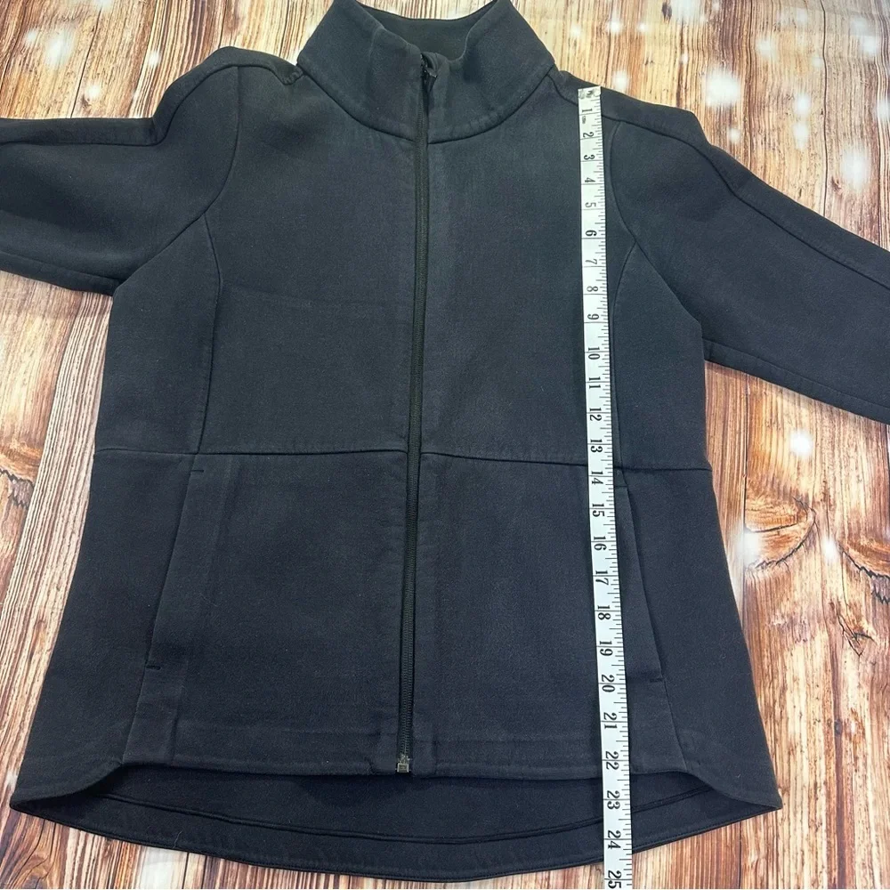 Lululemon Women's Insculpt Jacket Color Heathered Black / Black Size 8 Full Zip